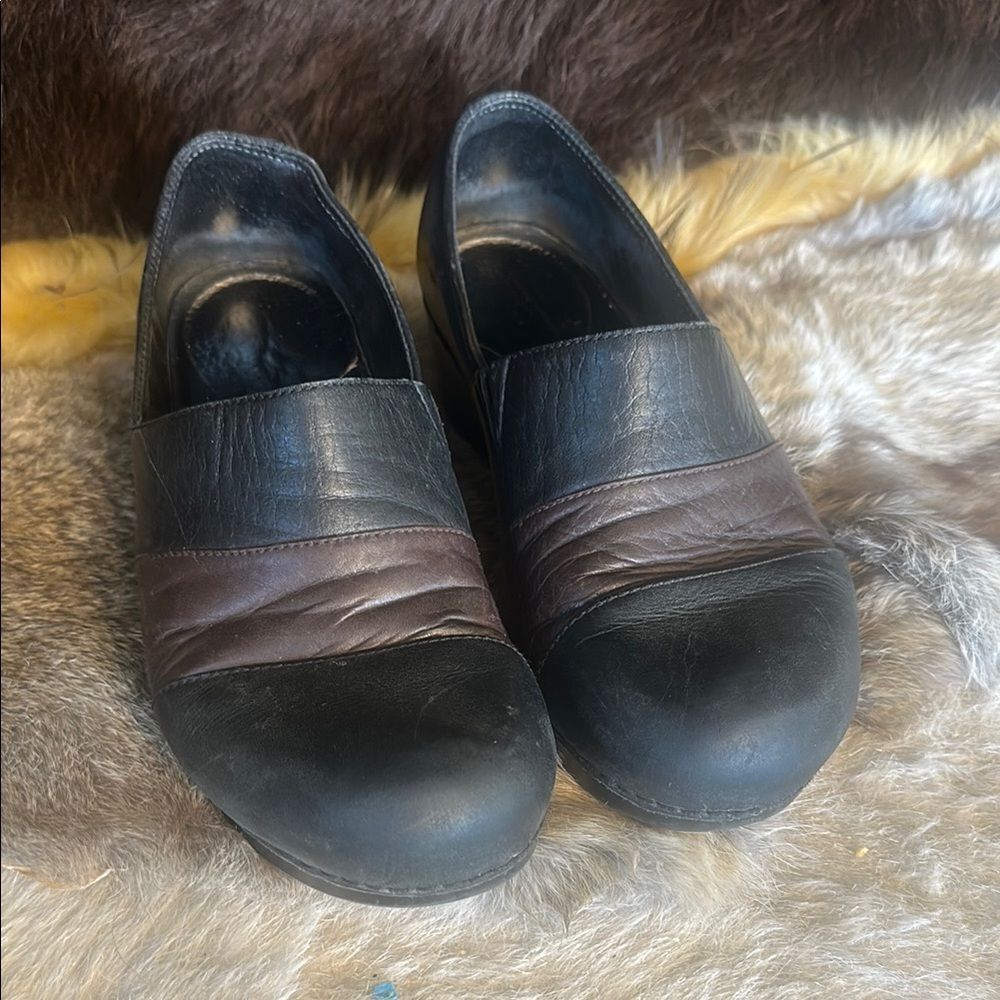 Dansko  Black and Brown Leather Shoes 41 (BK2)